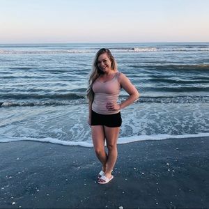 Meet your Posher, Bailey